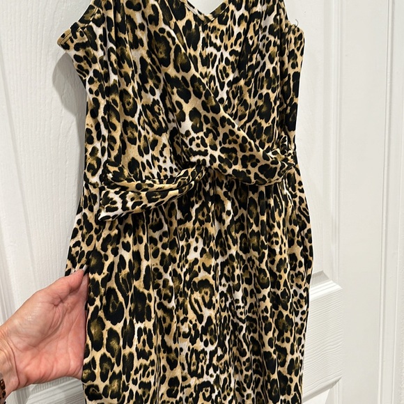 Leopard Print Jumpsuit - Picture 3 of 7